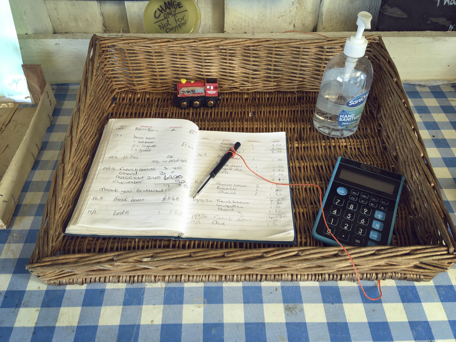 wicker basket bookkeeping calculator
